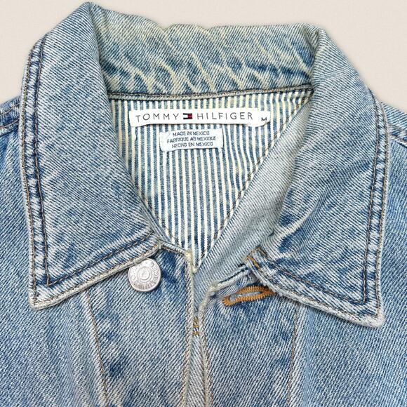 Y2K Tommy Hilfiger Women’s Denim Jacket Size Medium - Picture 4 of 8